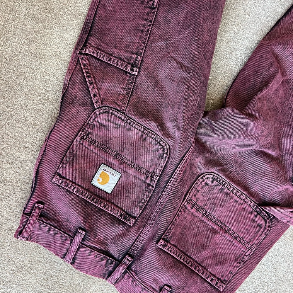 Carhartt WIP maroon wash men’s jeans, size 28x32